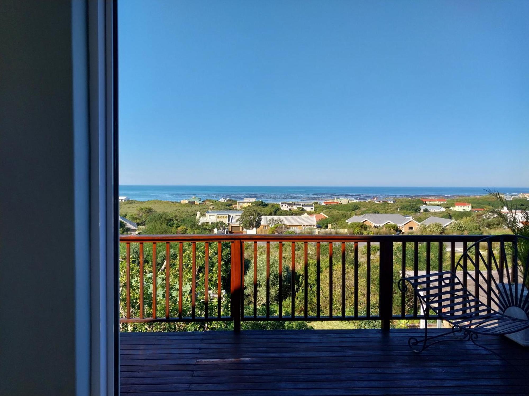 The Trailhouse Hotel Betty's Bay Eksteriør billede