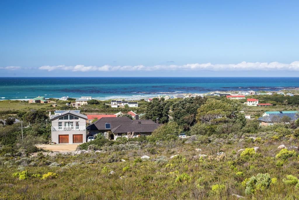The Trailhouse Hotel Betty's Bay Eksteriør billede